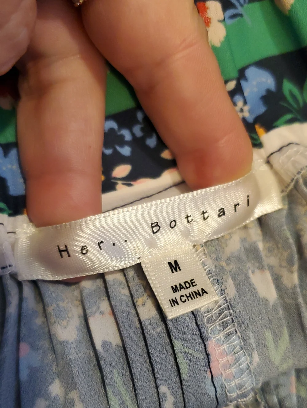 her…bottari floral pleated